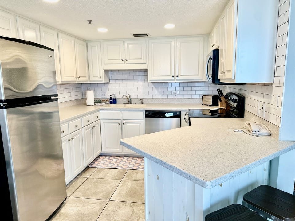 Very nice upgraded appliances
