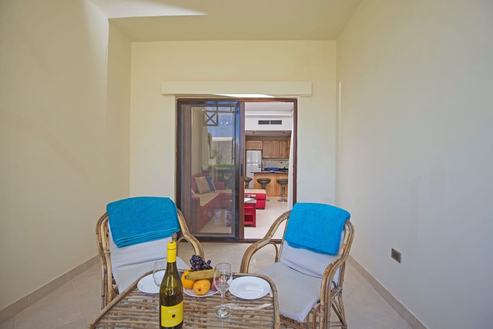 bigger balcony, view towards living room