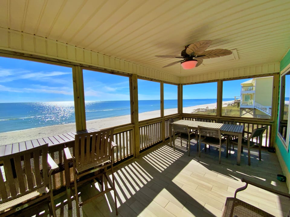 Wonderful screened in porch!