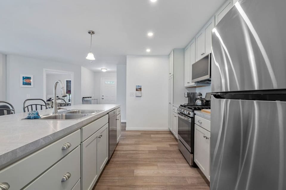 Plenty of counter space to prepare a meal