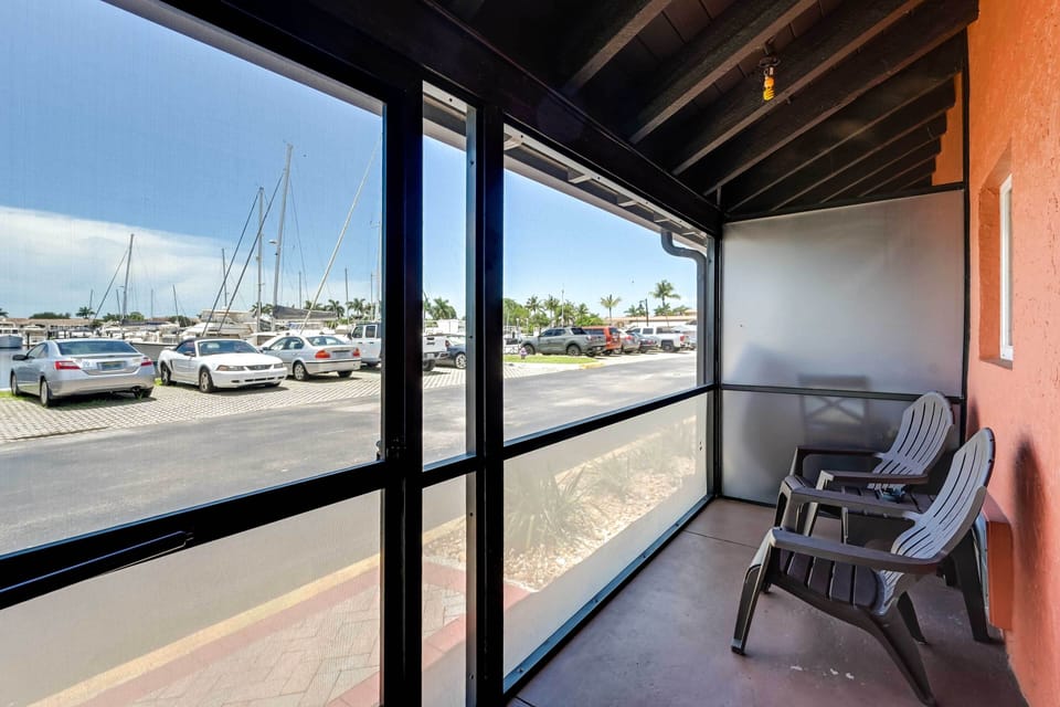 Screened Porch | Rentable Docks | Marina Views