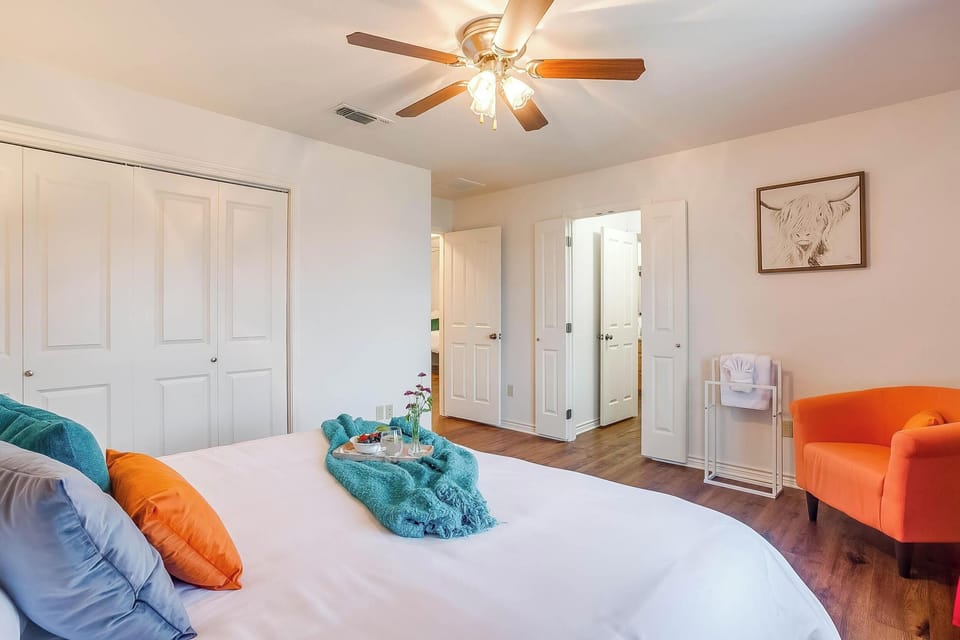 Indulge in the perfect blend of comfort and elegance.