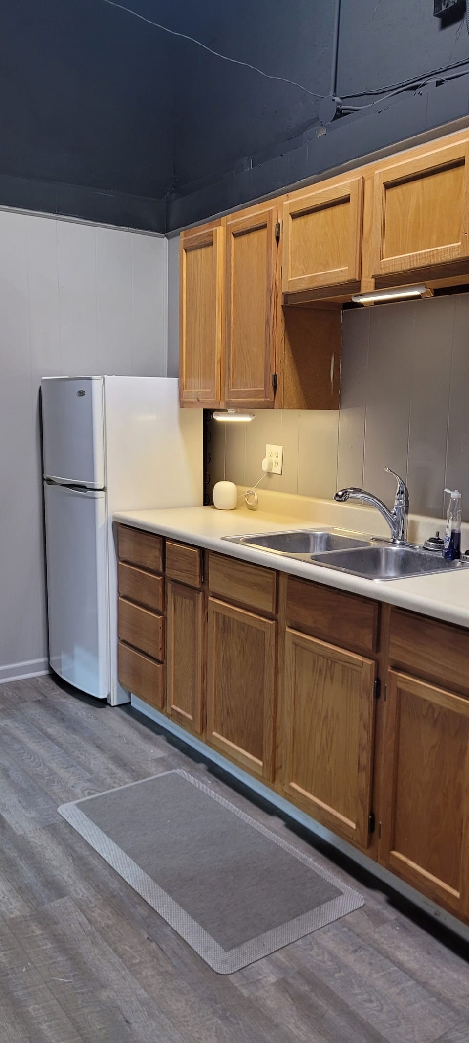 Other side of kitchen