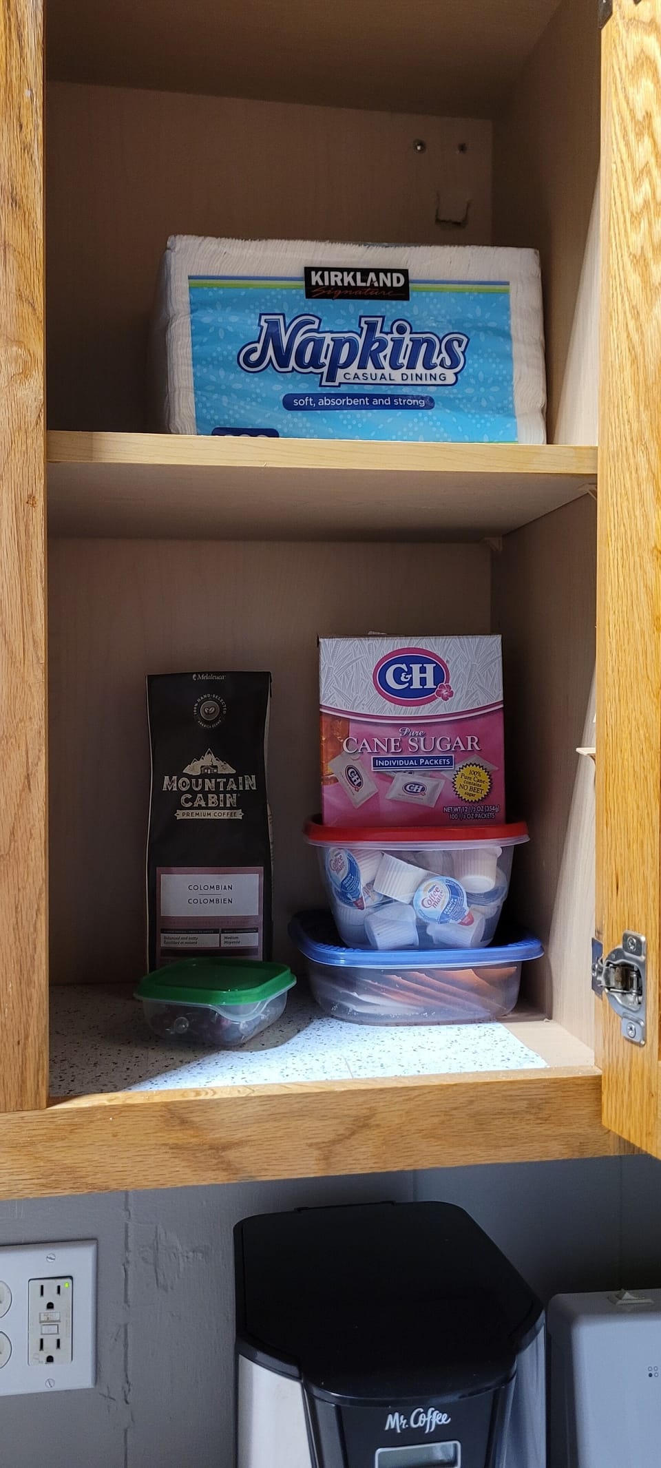 basic kitchen stuff supplied.