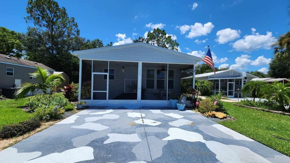 Welcome to our Florida Flamingo Cottage at River Ranch Resort! 53 (2108)