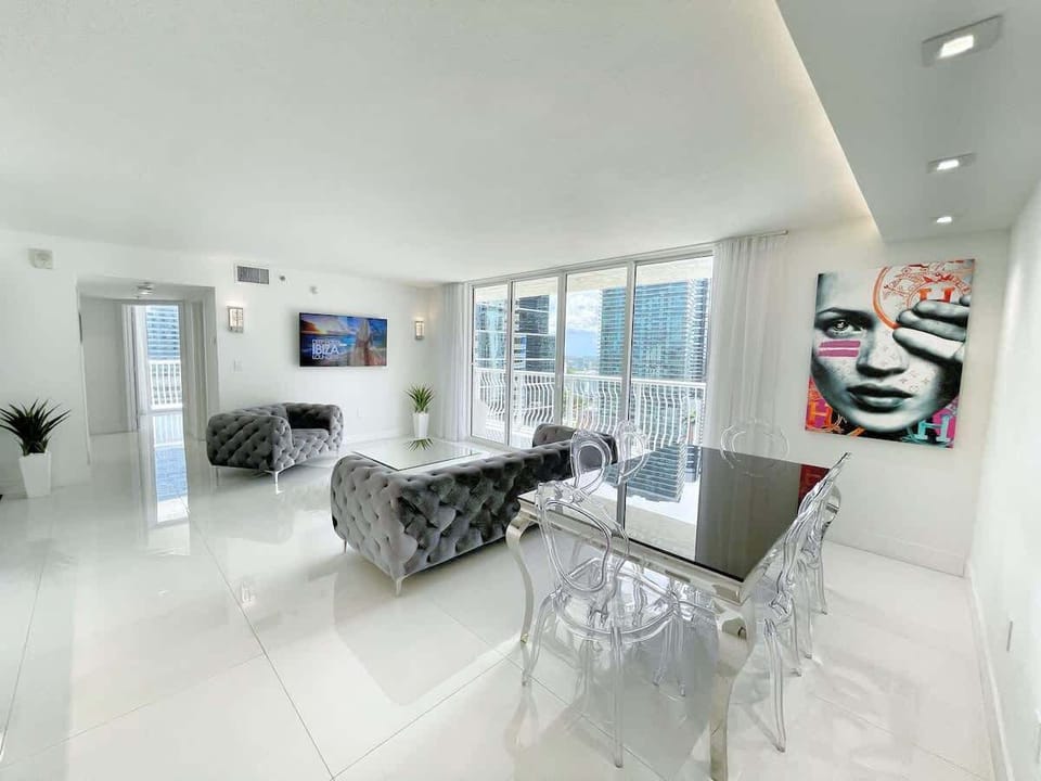 Elegant open concept interior.