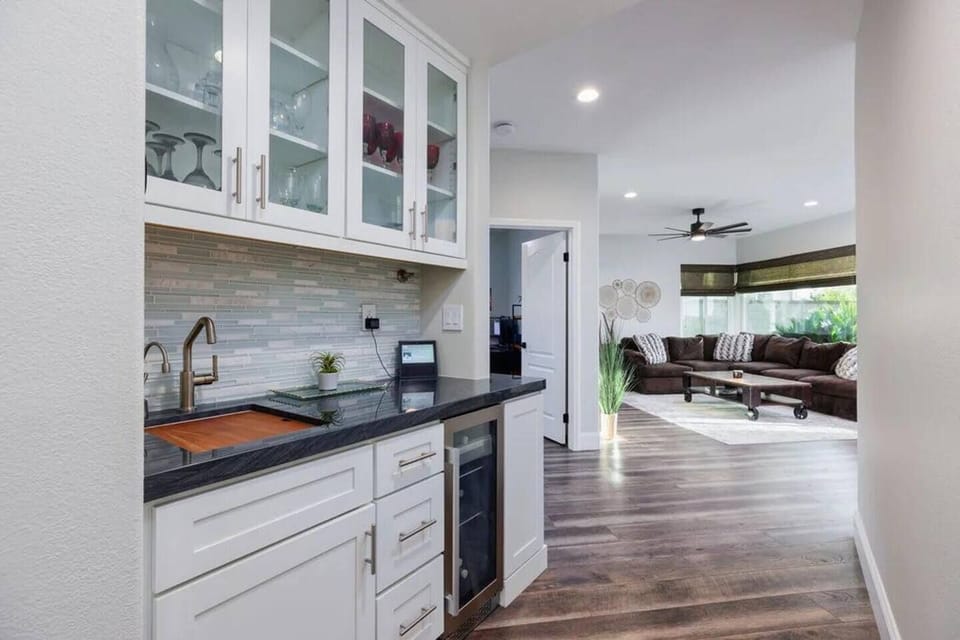 Beautiful Bar area for those who love to Entertain-leads directly to informal Seating area.