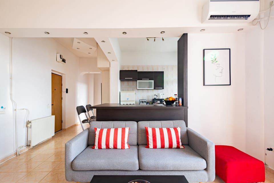 sofa + Kitchen bar 