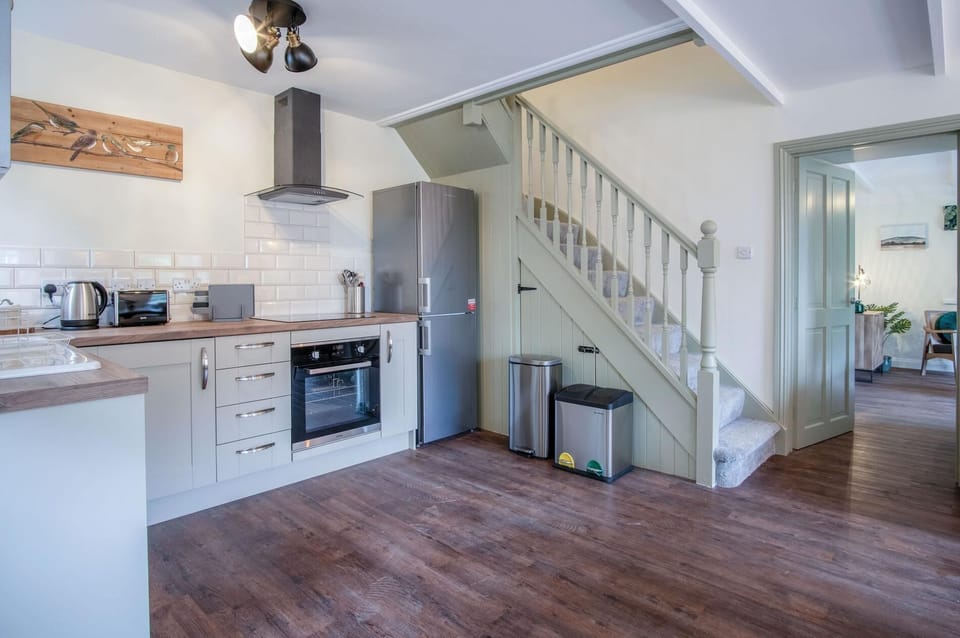 The Stables - 2 Bedroom Cottage - Princes Gate (16512)