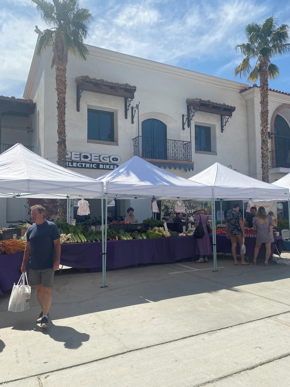 Old town market within walking distance 