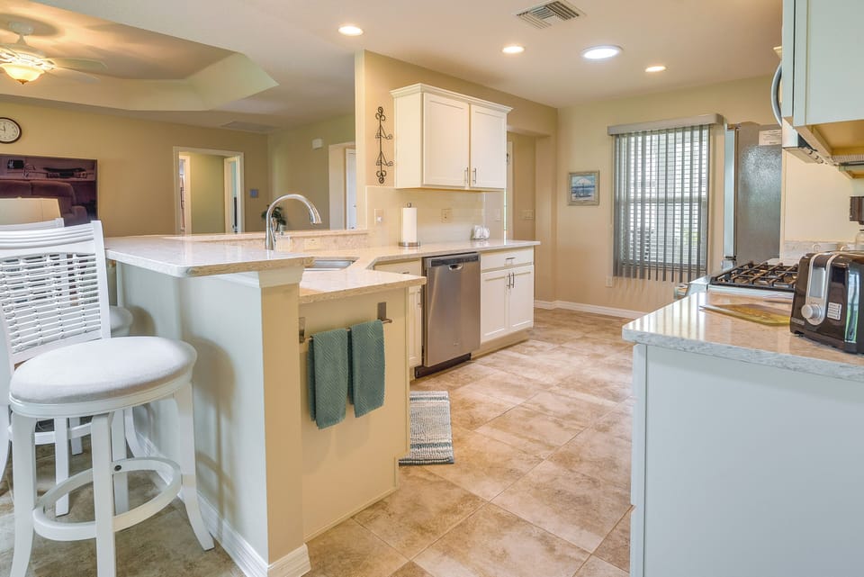 Kitchen | Main Level | Coffee Maker | Spices