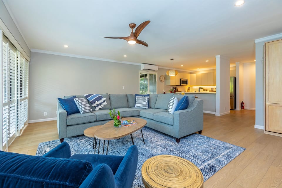 Bright and Comfy! Ocean Blue Accents!