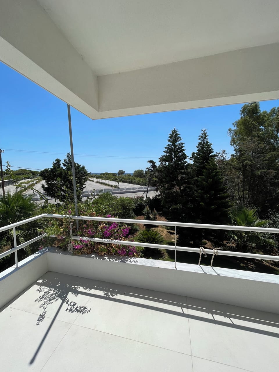 Balcony to the south 
