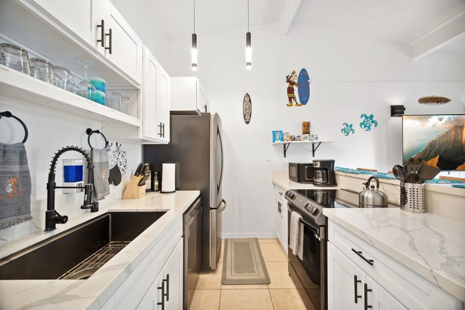 Fully stocked kitchen for dining in