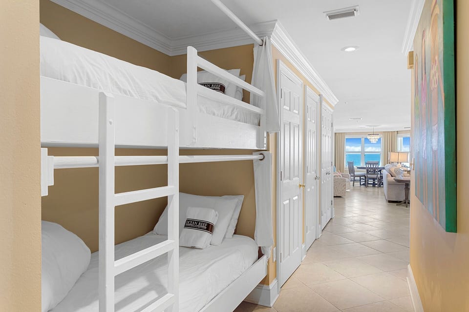 24-Crystal-Dunes-407-Bunk-Nook
