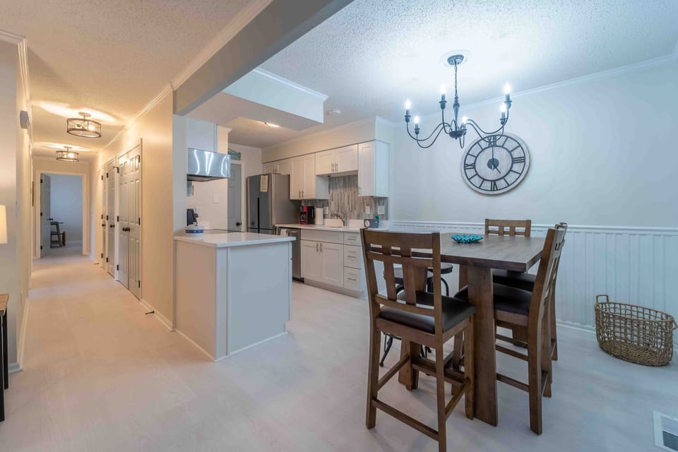 P2 dining and kitchen