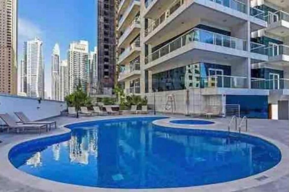 Pool (Outdoor)