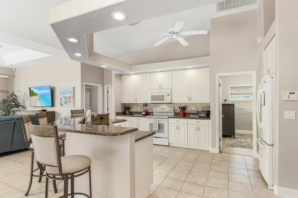Kitchen with full size appliances