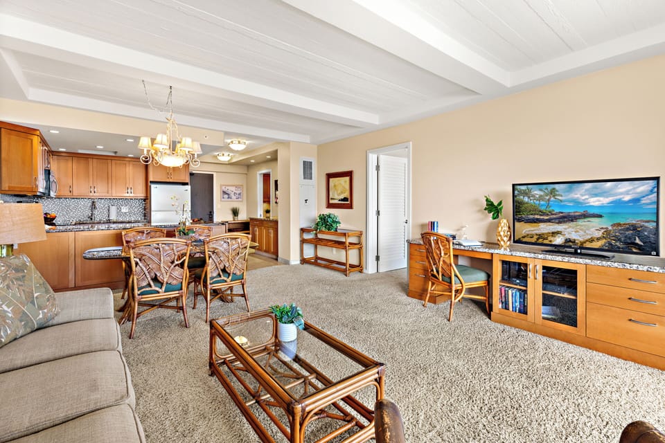 Open, airy living area designed for effortless island relaxation. A comfortable space to gather, unwind, and enjoy every moment of your Maui getaway