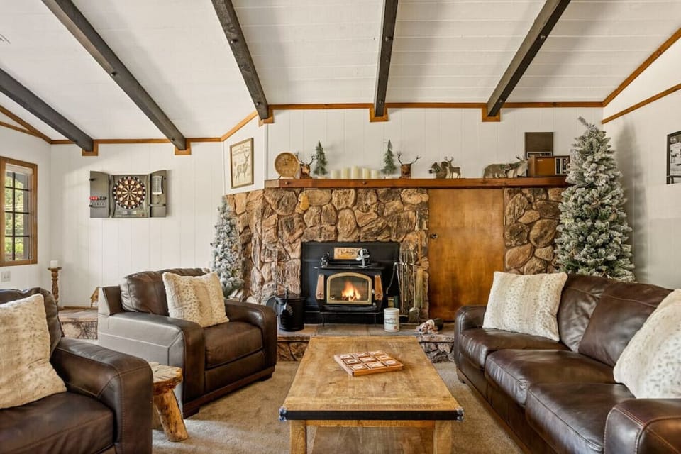 Gather around our electronic fireplace controlled with remote.