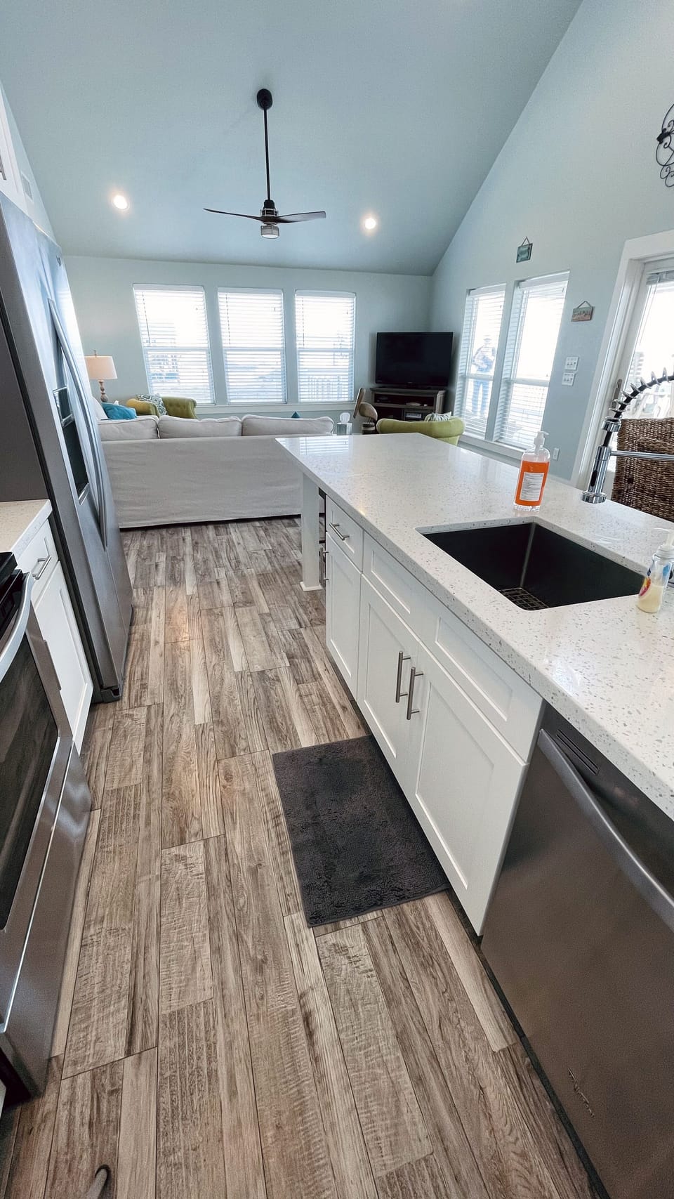 Fully Furnished Kitchen With Island Seating