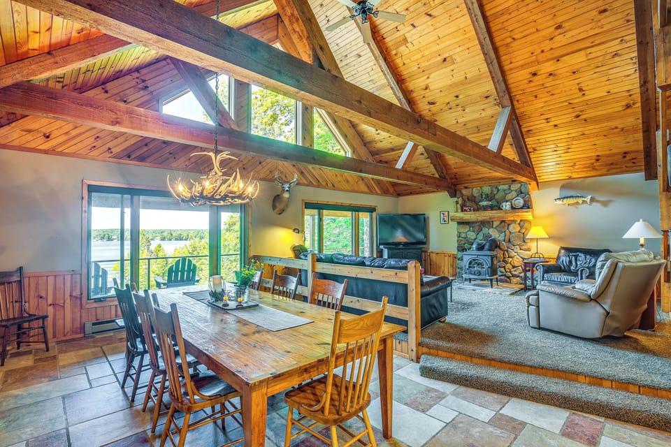 Dining Area | 1st Floor | Open Floor Plan | Central A/C & Heating | Free WiFi