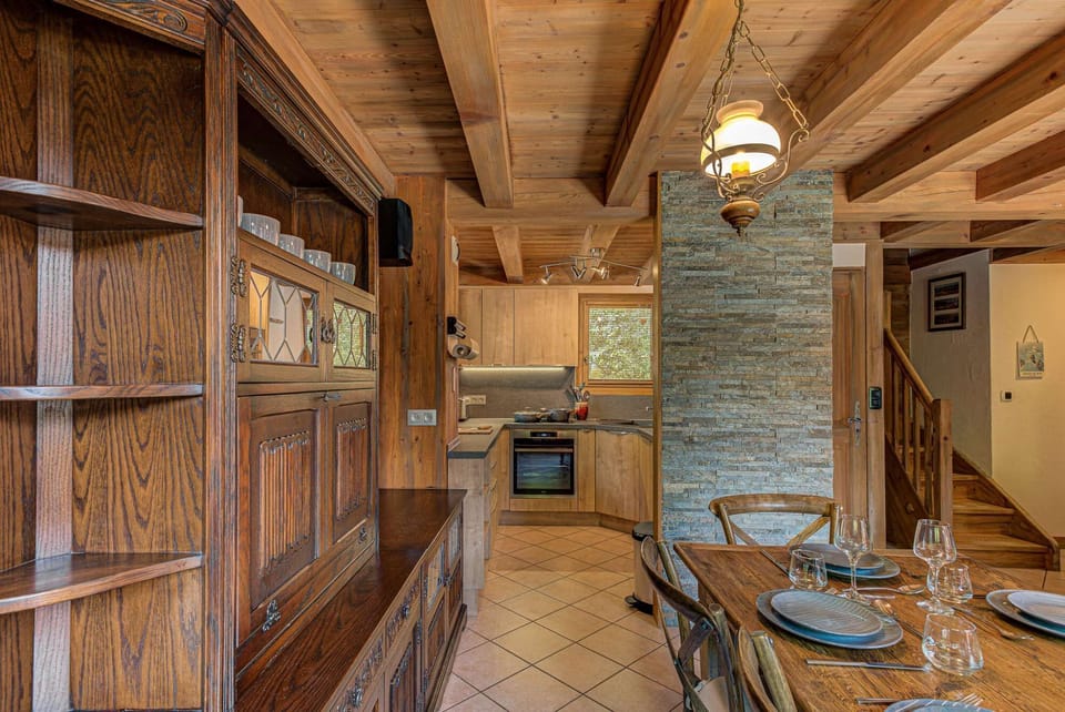 Kitchen Chalet Blackbushe