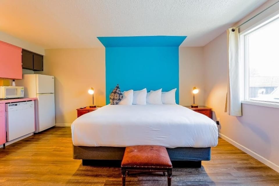Unit with King Bed