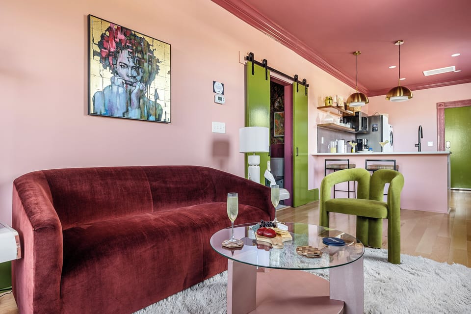 The Leo | In the Heart of Park Circle Main Strip