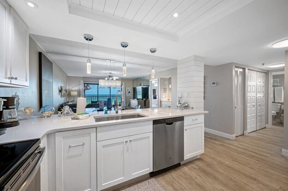 Views of the Gulf of Mexico from the kitchen