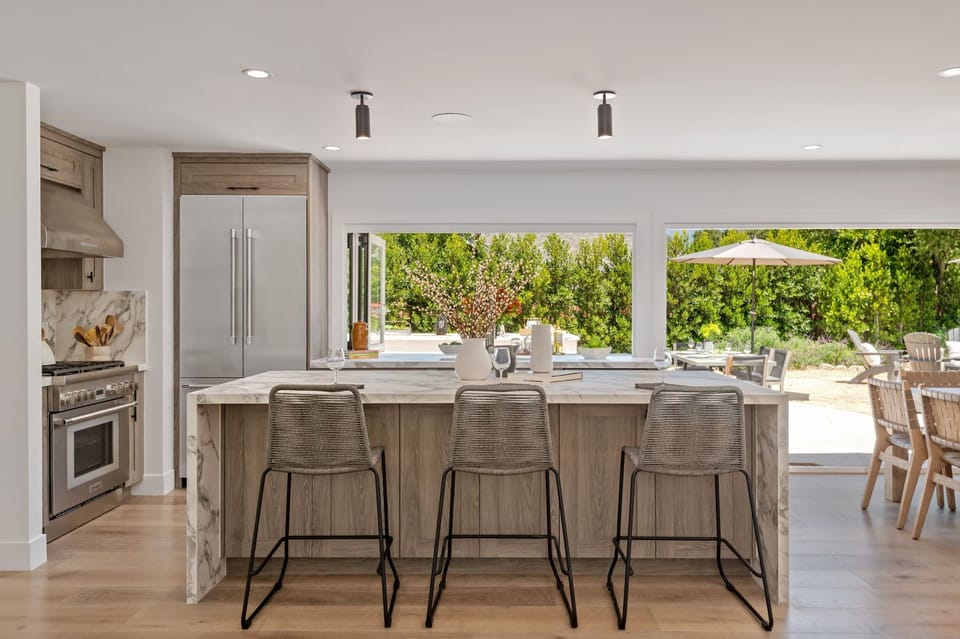 Kitchen island with stools
