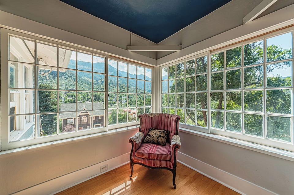 Sun room for reading, yoga, artist escape 