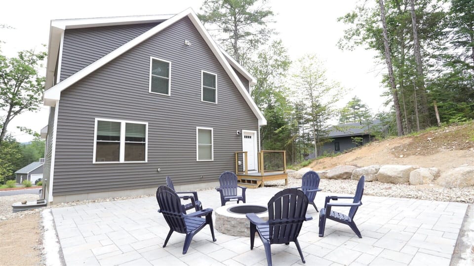 Outdoor Fire Pit in Newly Built Private Home
