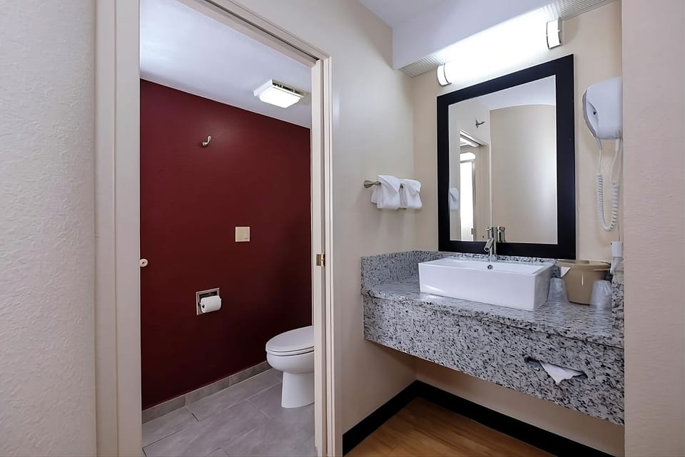 Start mornings right with convenient in-room coffee and supplies.