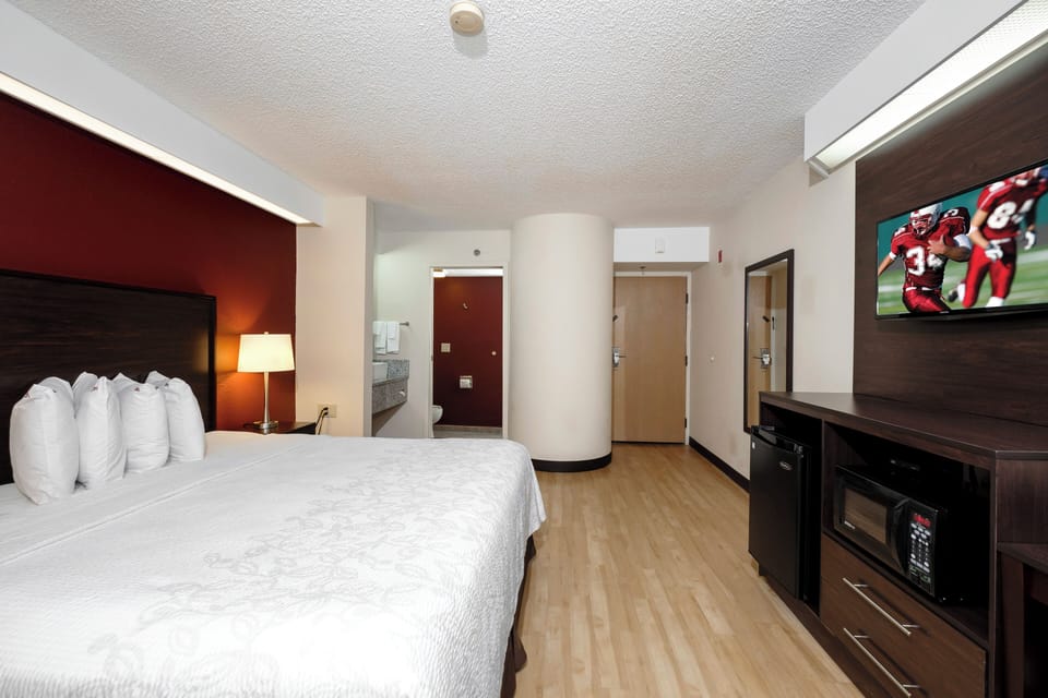 Spread out comfortably with extra floor space and easy entry.