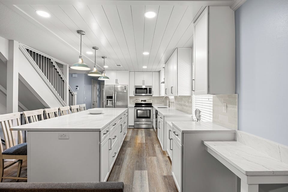 Townhomes at Crystal Beach 1 Kitchen Alt