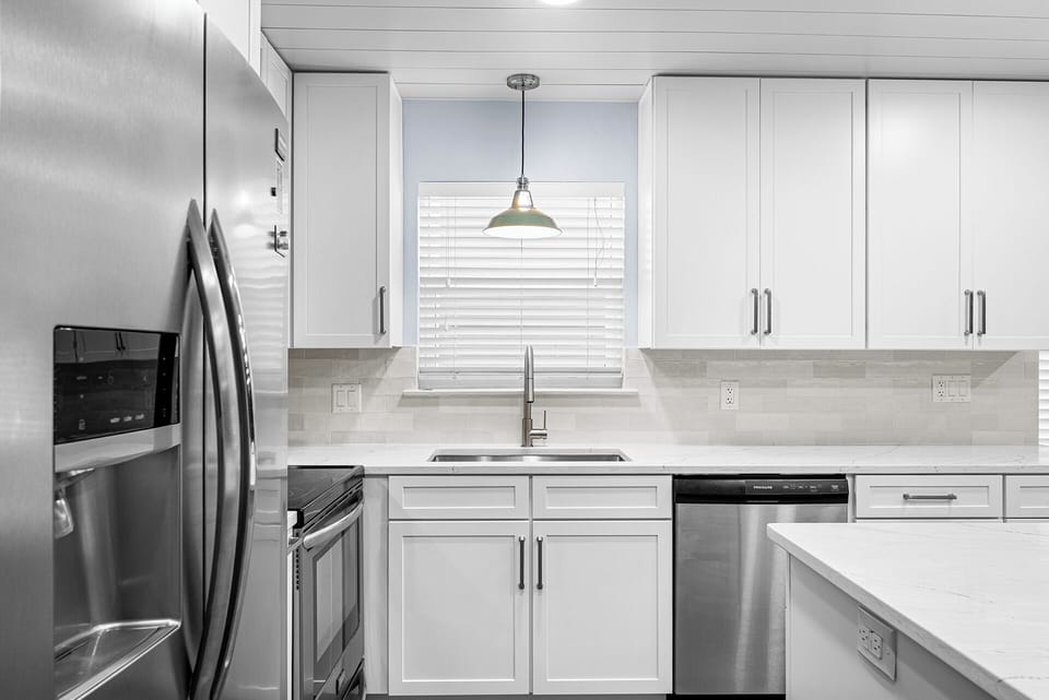 Townhomes at Crystal Beach 1 Kitchen Alt 3