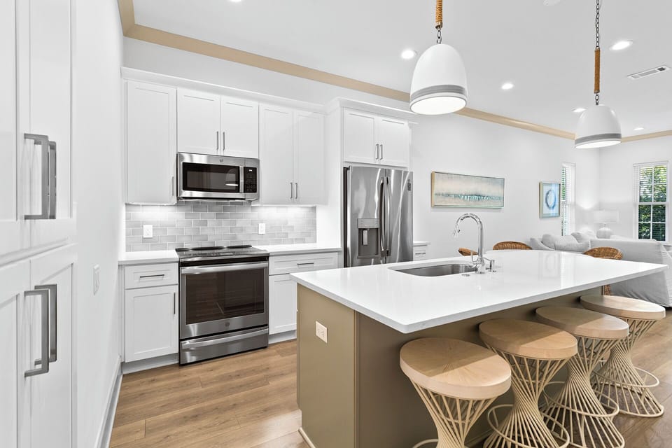 23-Azure-30A-1-101-Kitchen-Alt