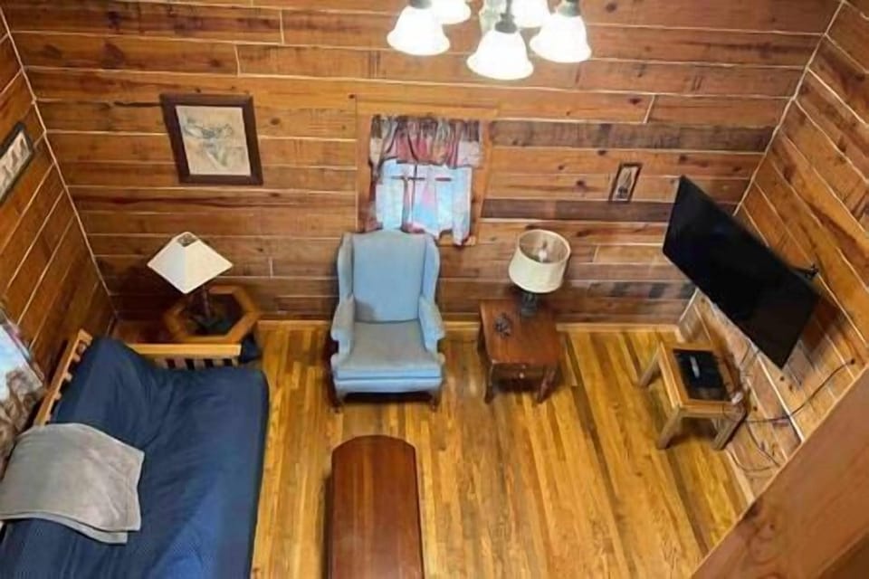 708c9d1d-097d-49dd-92f4-05e96bda5bf0