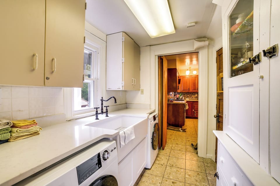 In-Unit Laundry | 1st Floor