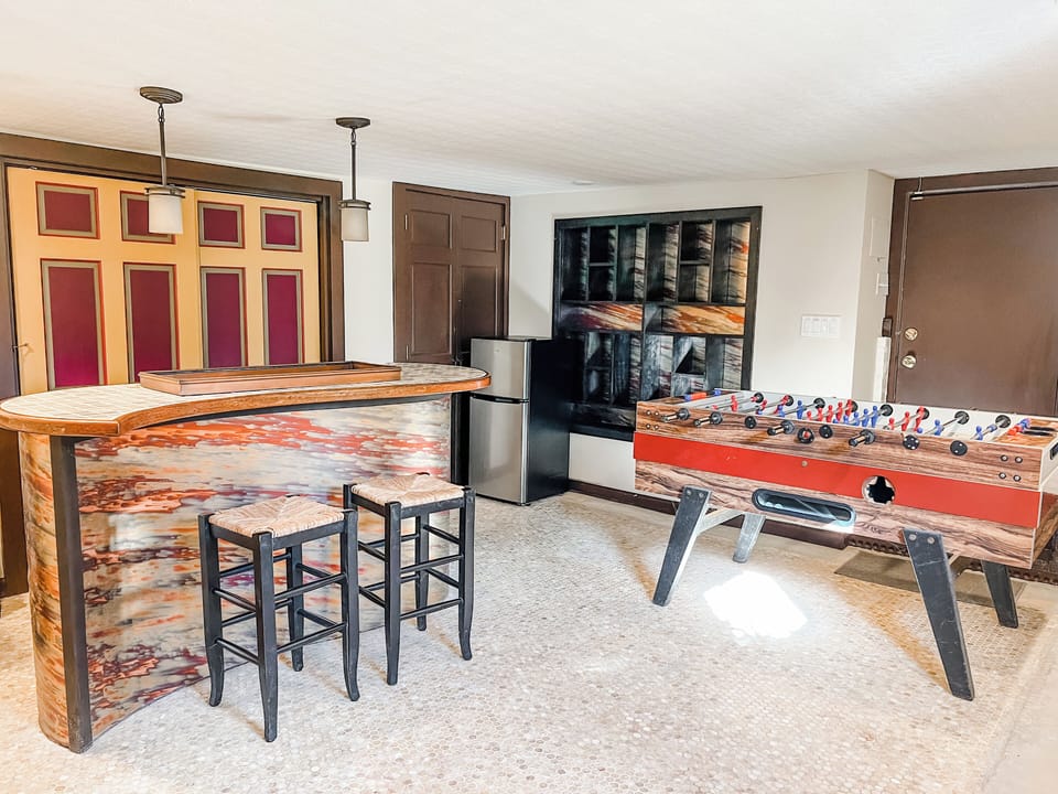 Game room