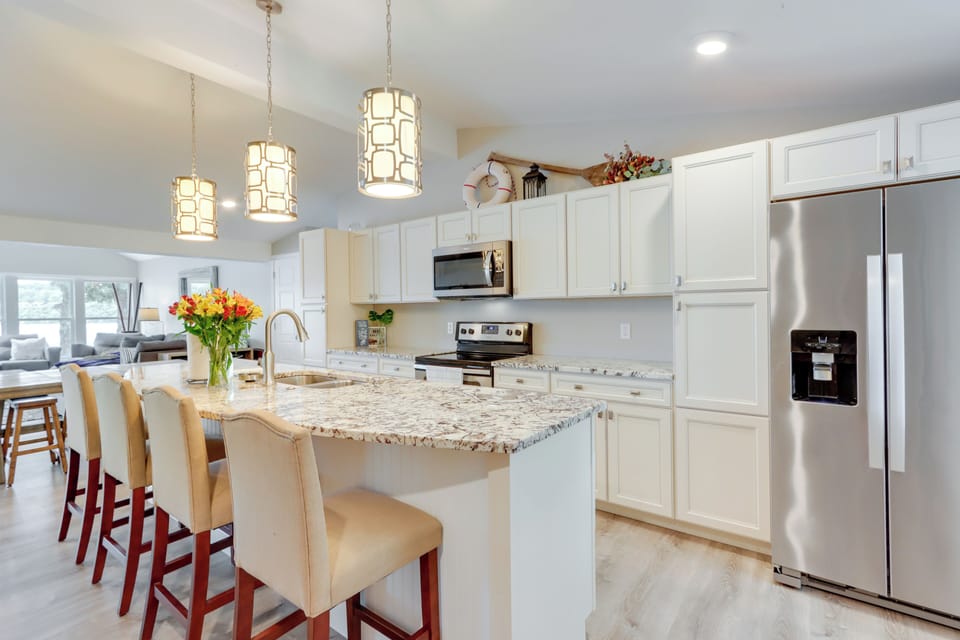 Kitchen | Cooking Basics/Spices | Coffee Maker | Blender | Toaster | Dishwasher