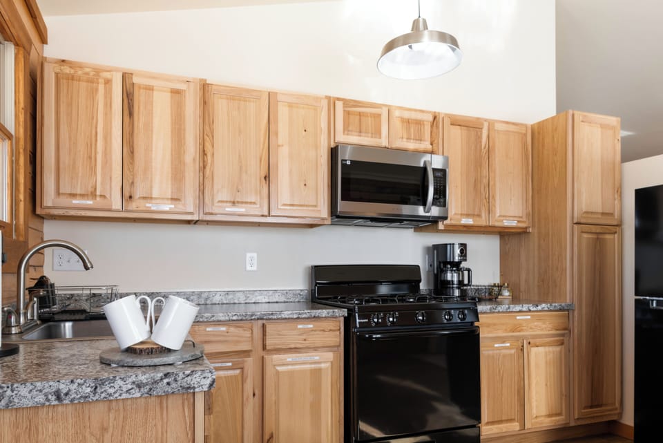 Full kitchen with new appliances 