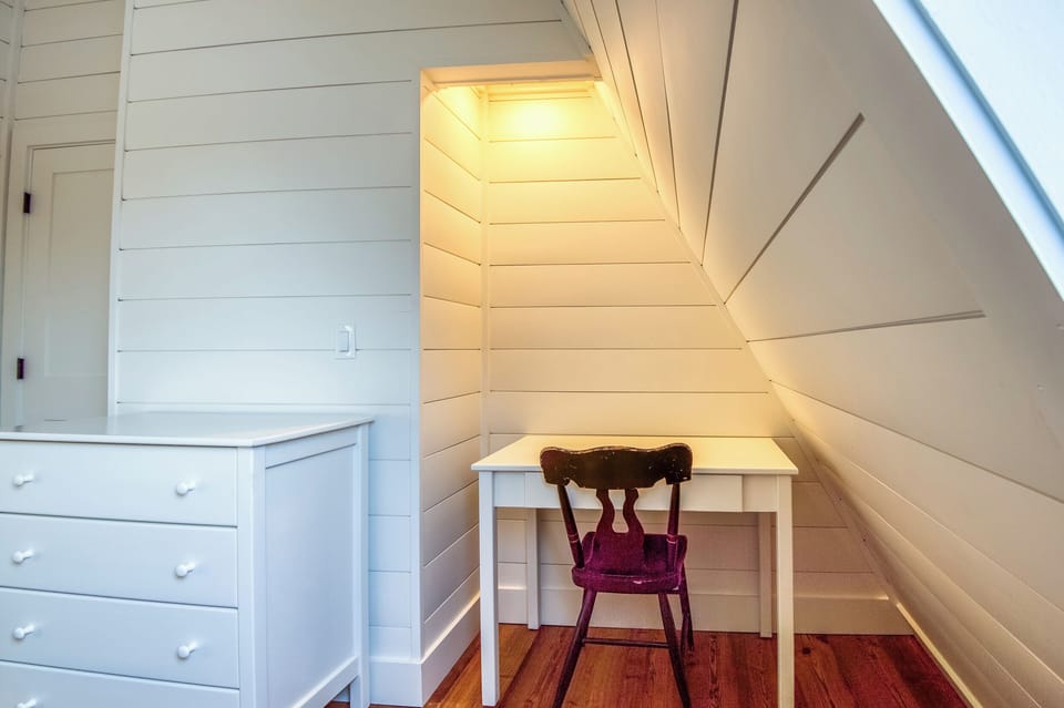 Third Bedroom King - Upper level