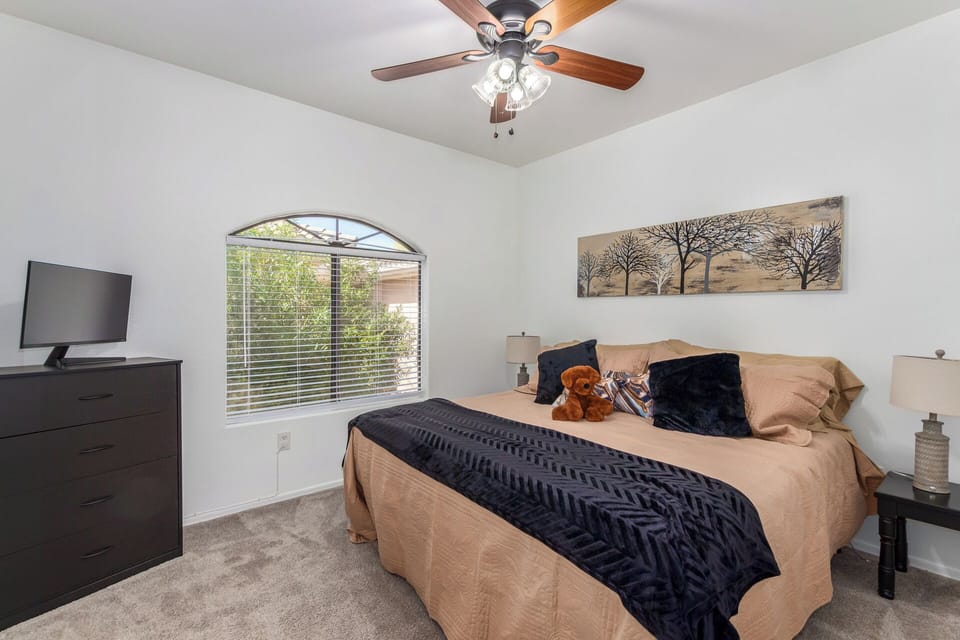 end guest bedroom