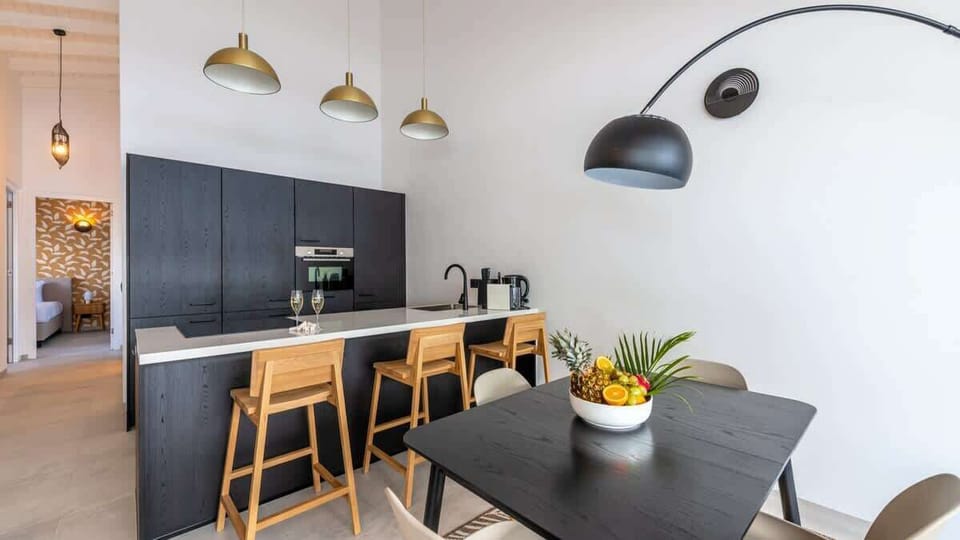 Luxury Apartment for Rent in Curacao with Two-bedrooms and Pool Access, Photo 8