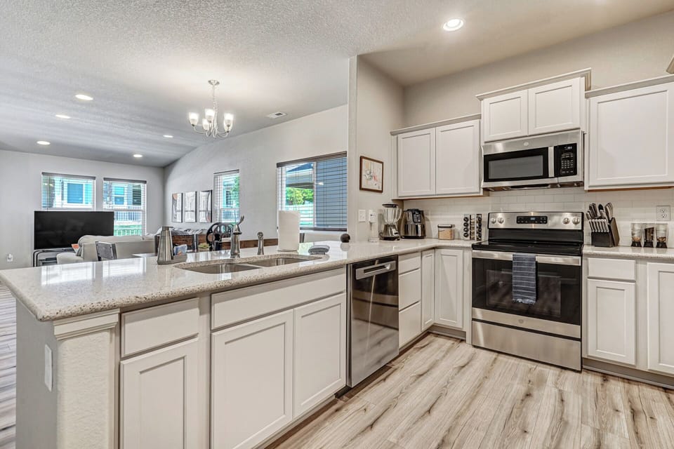 Fully equipped kitchen!