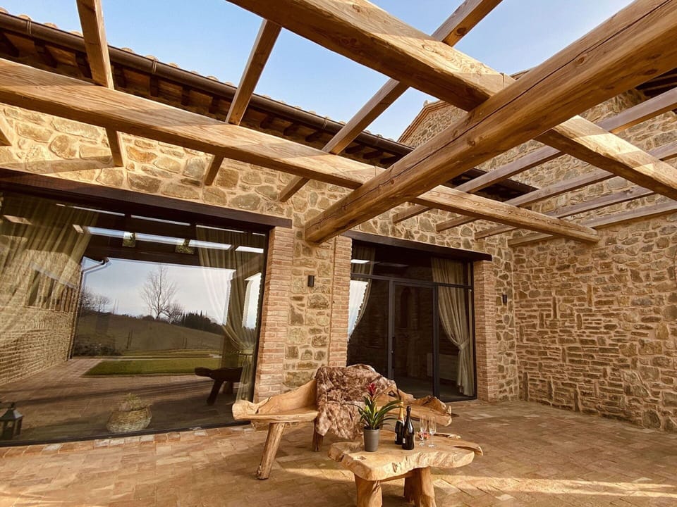 Activities, Amenities, Balcony / Terrace / Patio, Food, Hot Tub, Outdoor, People, Pool, Spring, Summer