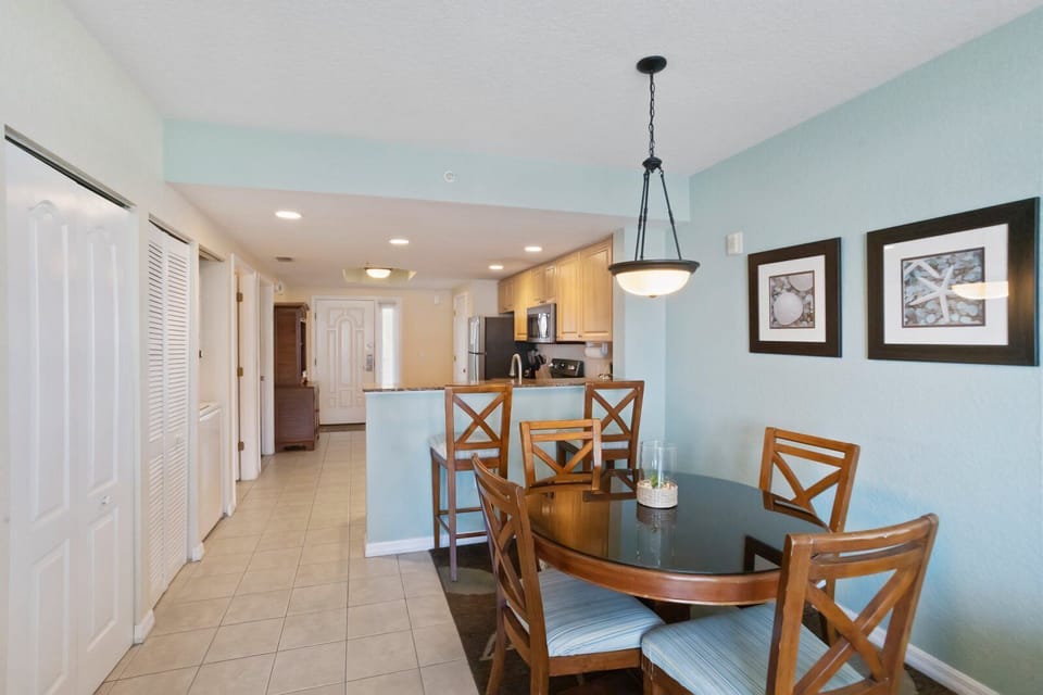Sunset Vistas 508S Dining Room