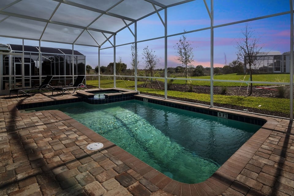 Pool, Water, Building, Swimming Pool, Walkway